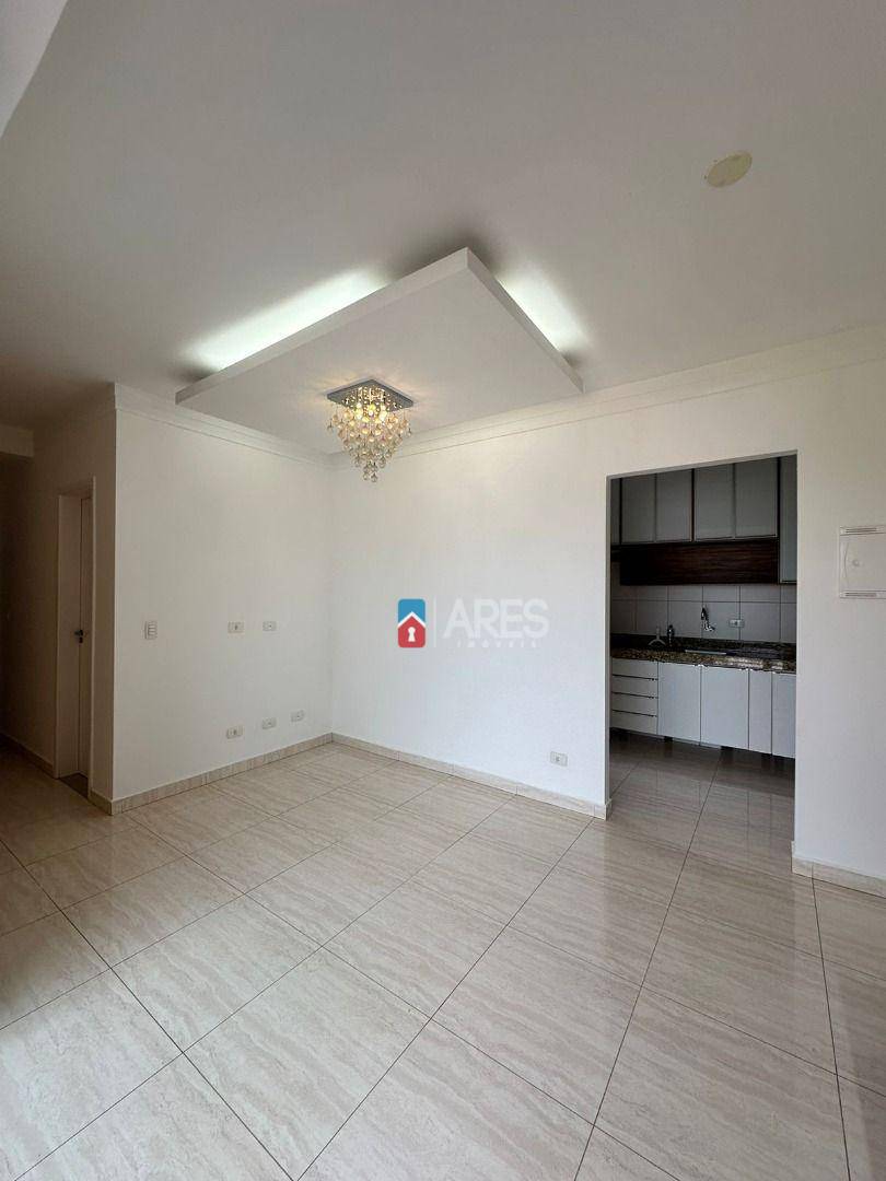 Apartamento à venda com 2 quartos, 68m² - Foto 3