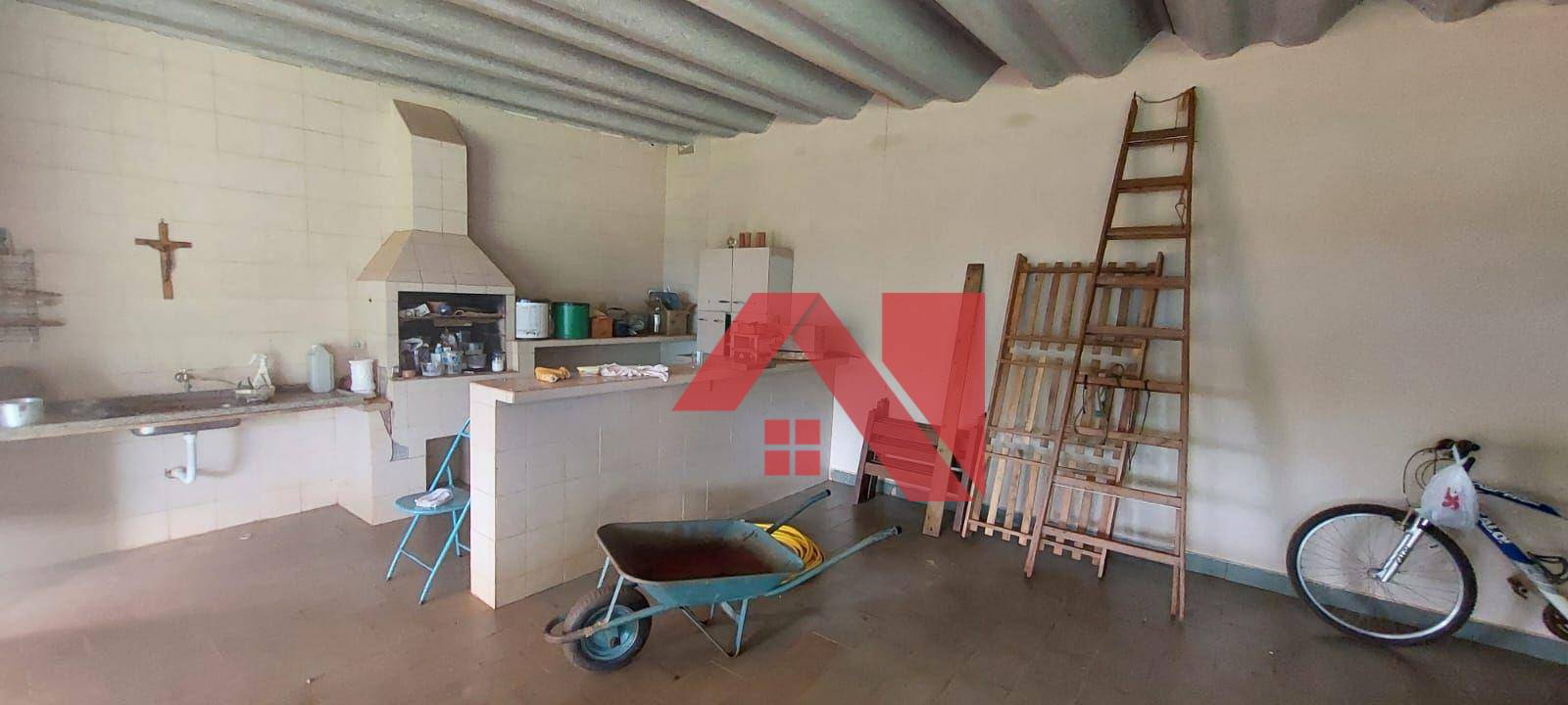 Chácara à venda com 4 quartos, 400m² - Foto 17