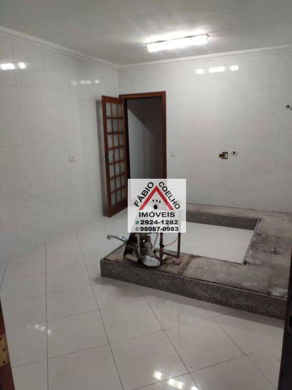 Sobrado à venda com 3 quartos, 152m² - Foto 13