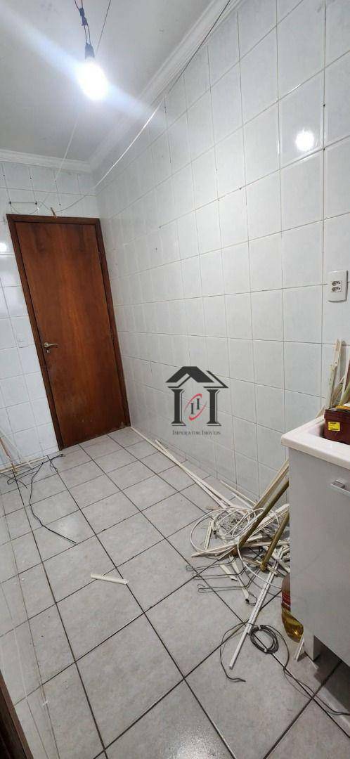 Apartamento para alugar com 3 quartos, 99m² - Foto 5