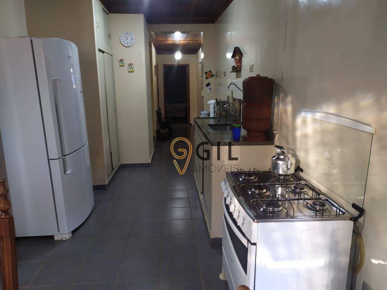 Chácara à venda e aluguel com 3 quartos, 200m² - Foto 12