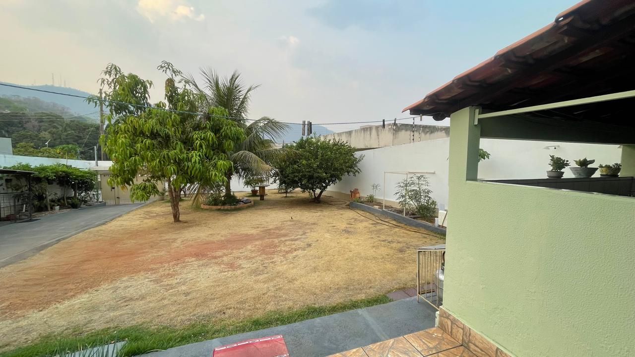 Casa à venda com 2 quartos, 120m² - Foto 13