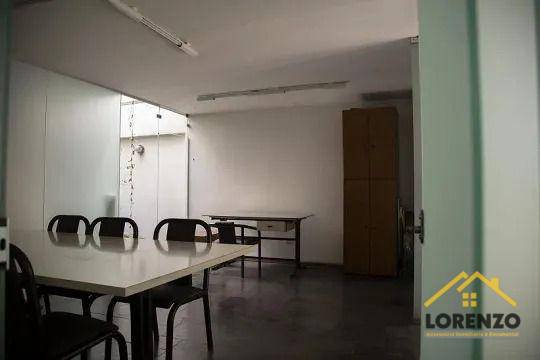 Sobrado à venda e aluguel com 4 quartos, 200m² - Foto 14