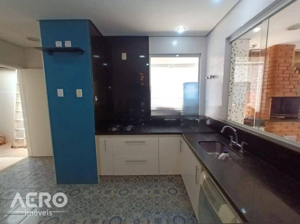Casa de Condomínio à venda com 3 quartos, 328m² - Foto 5