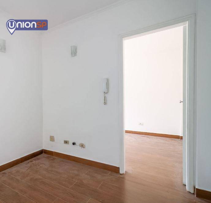 Apartamento à venda com 2 quartos, 40m² - Foto 5