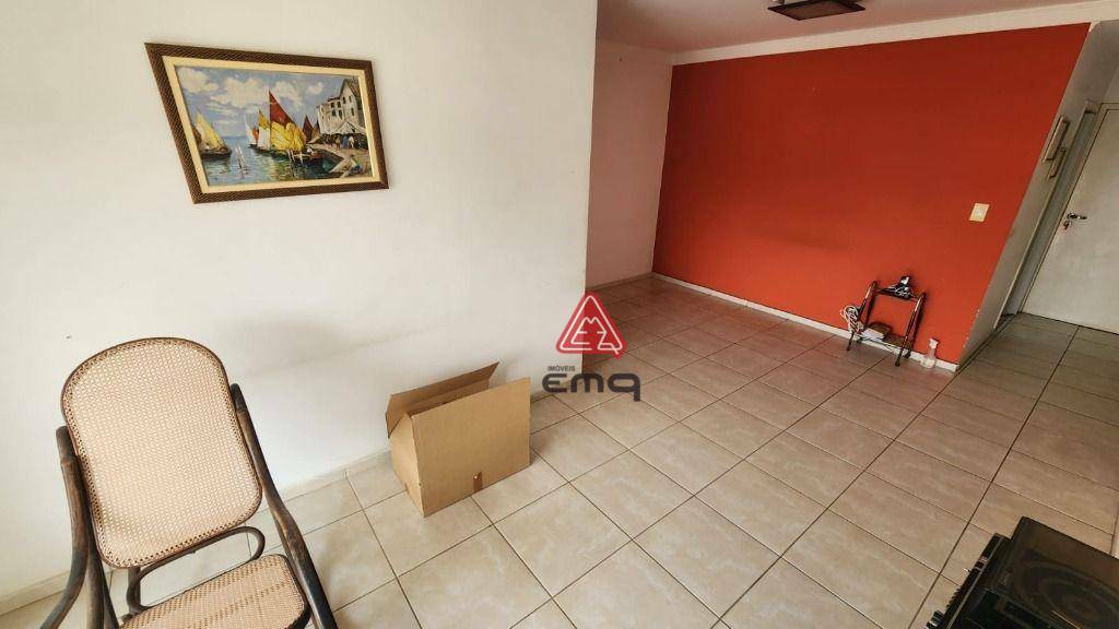 Apartamento à venda com 3 quartos, 70m² - Foto 13