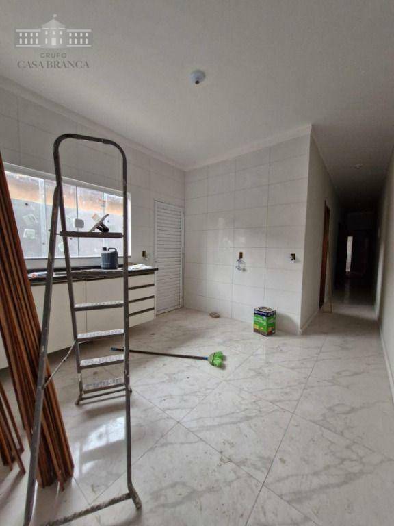 Casa à venda com 3 quartos, 85m² - Foto 13