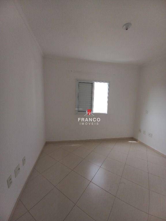 Apartamento para alugar com 3 quartos, 80m² - Foto 21