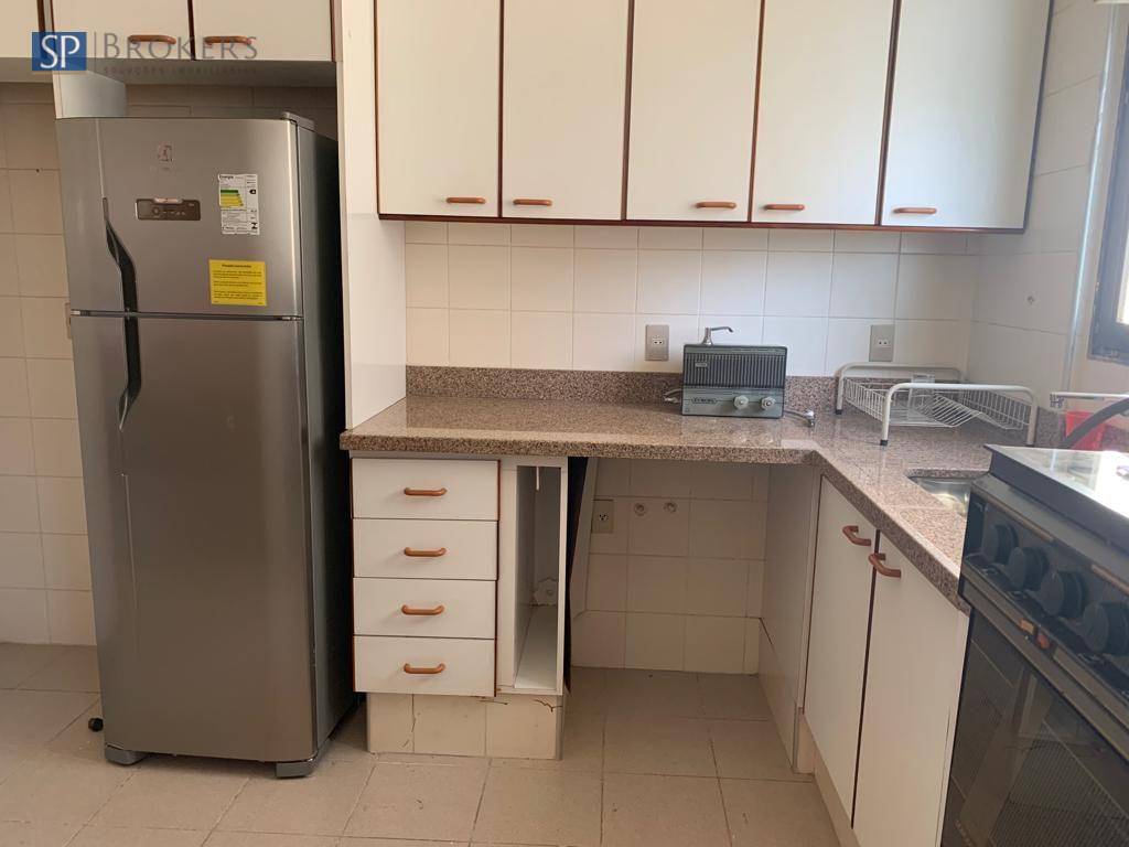 Apartamento à venda com 3 quartos, 172m² - Foto 18