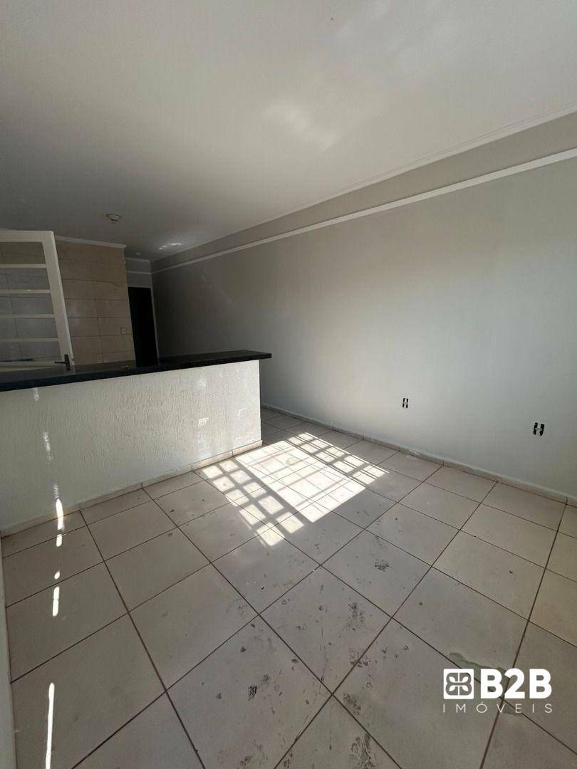 Casa à venda com 1 quarto, 42m² - Foto 3
