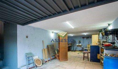 Casa à venda com 3 quartos, 209m² - Foto 6