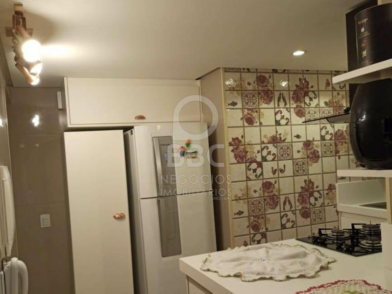 Apartamento à venda com 2 quartos, 60m² - Foto 11