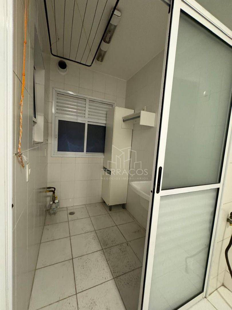 Apartamento para alugar com 3 quartos, 71m² - Foto 1