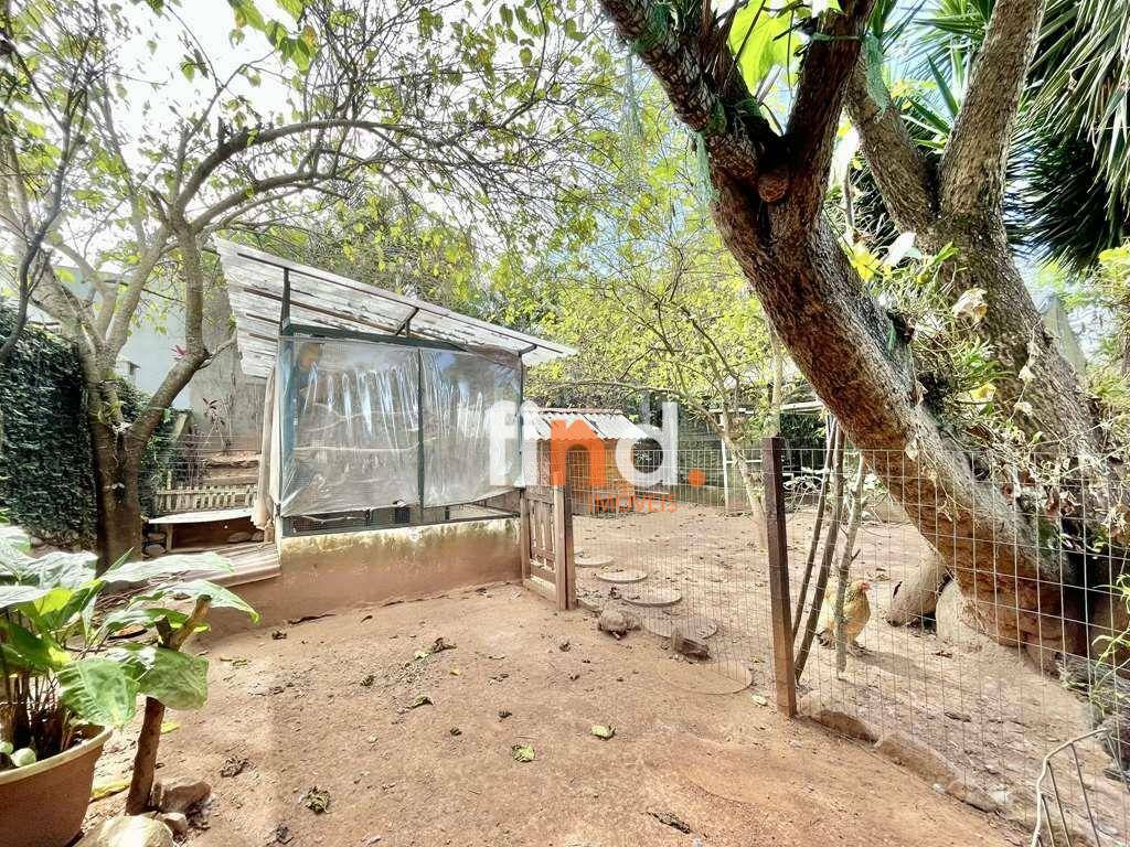 Casa de Condomínio à venda com 4 quartos, 380m² - Foto 48