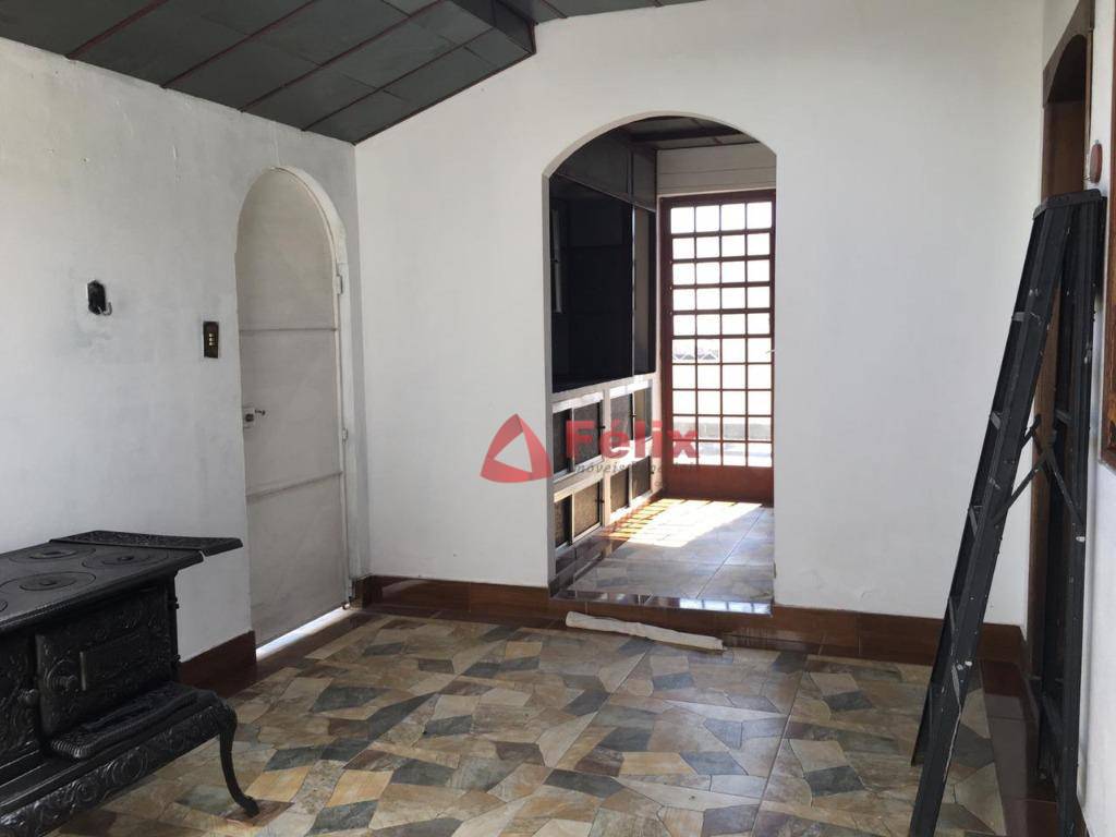 Casa, 3 quartos, 294 m² - Foto 3