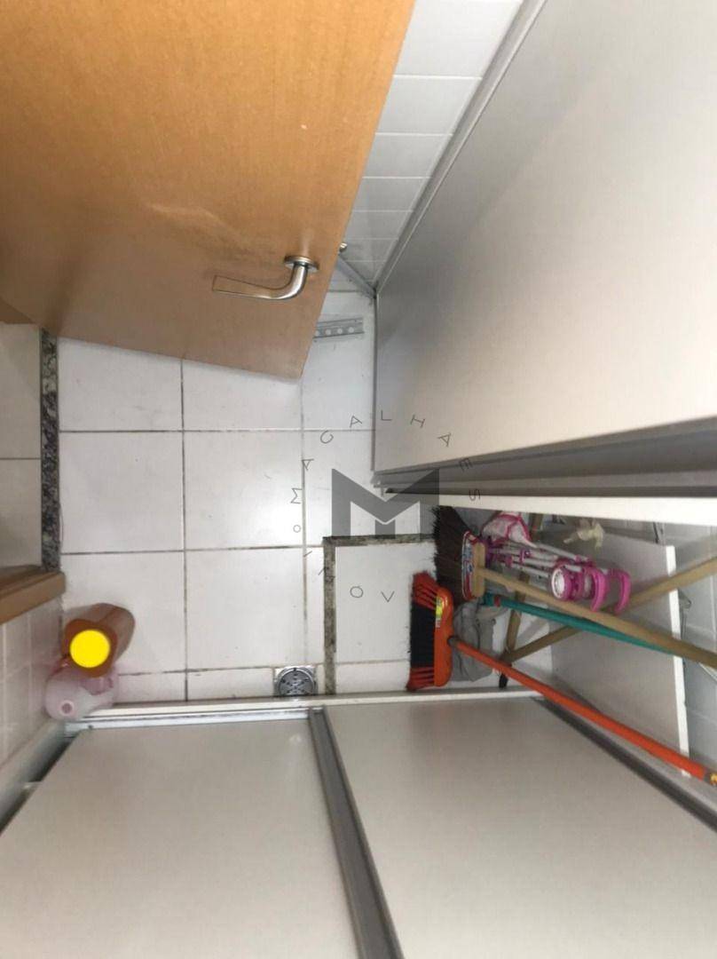 Apartamento à venda com 2 quartos, 80m² - Foto 12