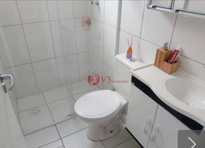 Apartamento à venda com 2 quartos, 44m² - Foto 13