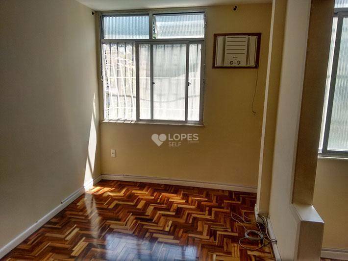 Apartamento à venda com 3 quartos, 60m² - Foto 4