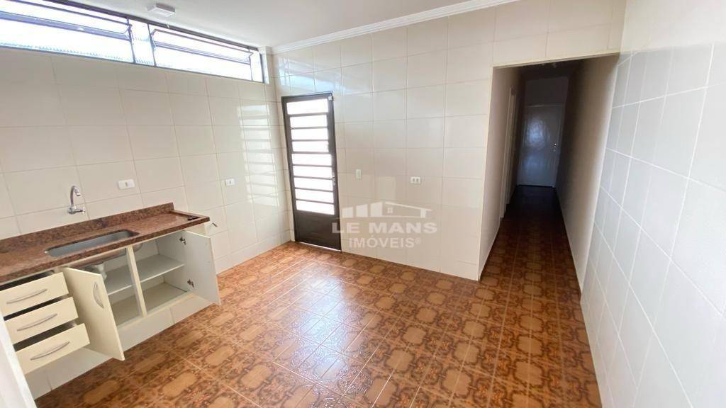 Casa à venda com 2 quartos, 94m² - Foto 7