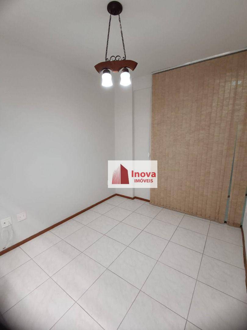 Apartamento para alugar com 3 quartos, 80m² - Foto 5