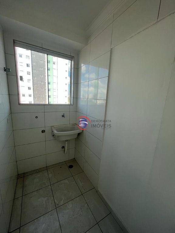 Apartamento à venda com 2 quartos, 65m² - Foto 17