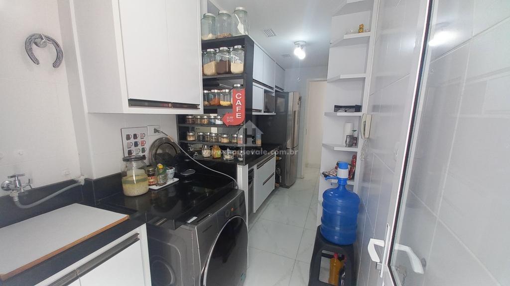 Apartamento à venda com 3 quartos, 95m² - Foto 9