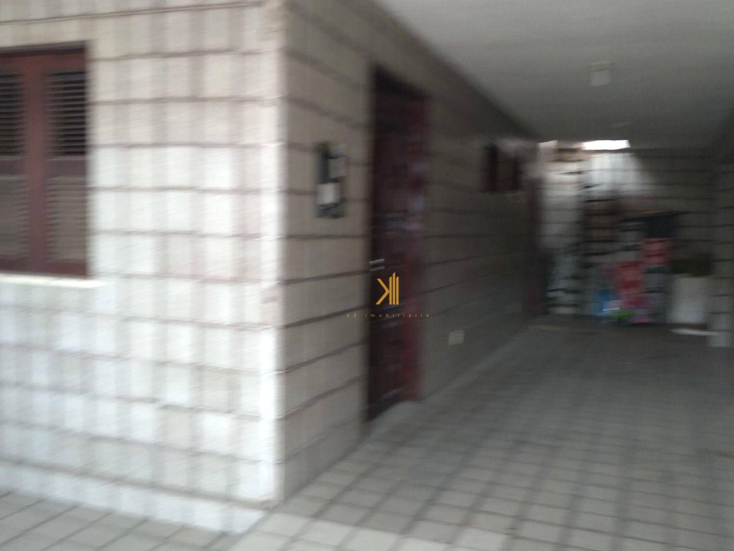 Casa à venda com 4 quartos, 100m² - Foto 4