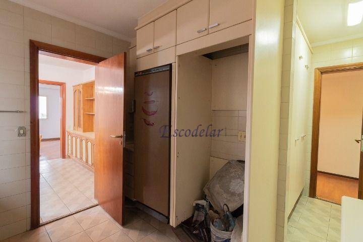 Apartamento para alugar com 4 quartos, 208m² - Foto 45