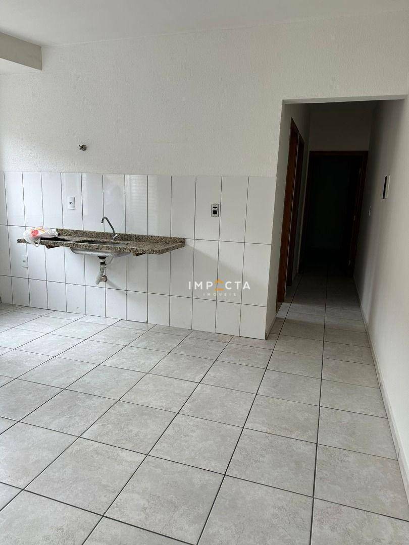 Apartamento à venda com 2 quartos, 65m² - Foto 4