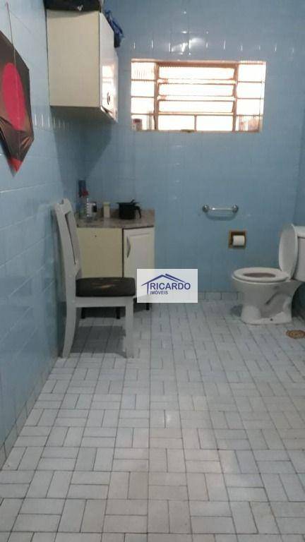 Sobrado à venda com 3 quartos, 500M2 - Foto 11