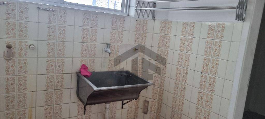 Apartamento para alugar com 3 quartos, 120m² - Foto 19