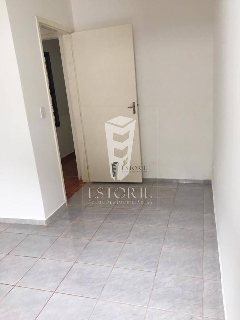 Casa à venda com 2 quartos, 120m² - Foto 8