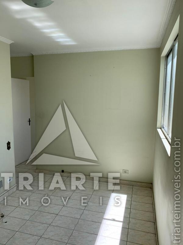 Sobrado à venda com 4 quartos, 243m² - Foto 2