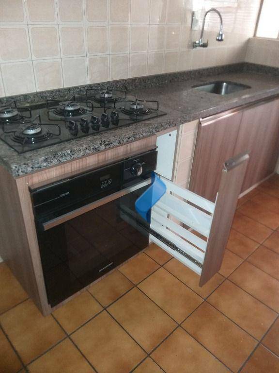 Apartamento à venda com 2 quartos, 80m² - Foto 4