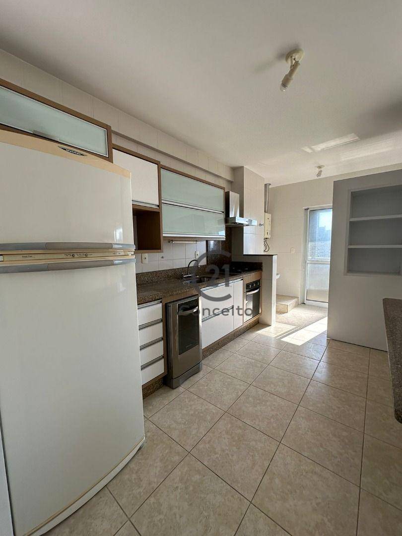 Apartamento à venda com 3 quartos, 110m² - Foto 17