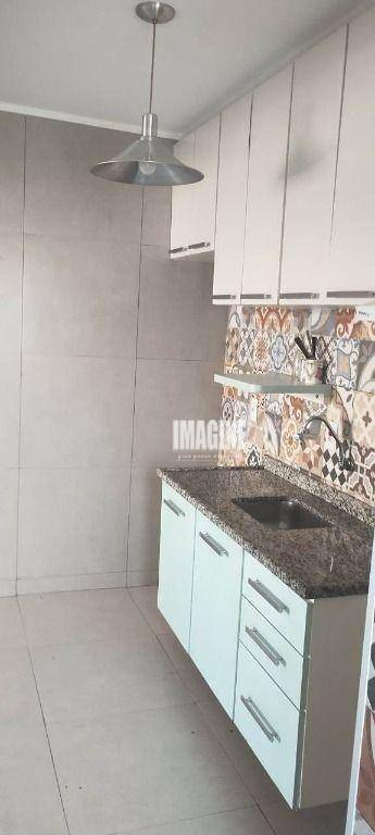 Apartamento à venda com 2 quartos, 50m² - Foto 3