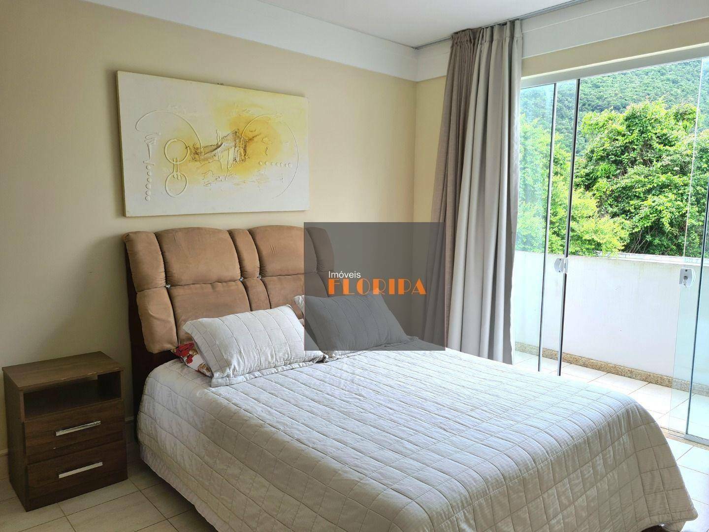 Casa à venda com 4 quartos, 217m² - Foto 28