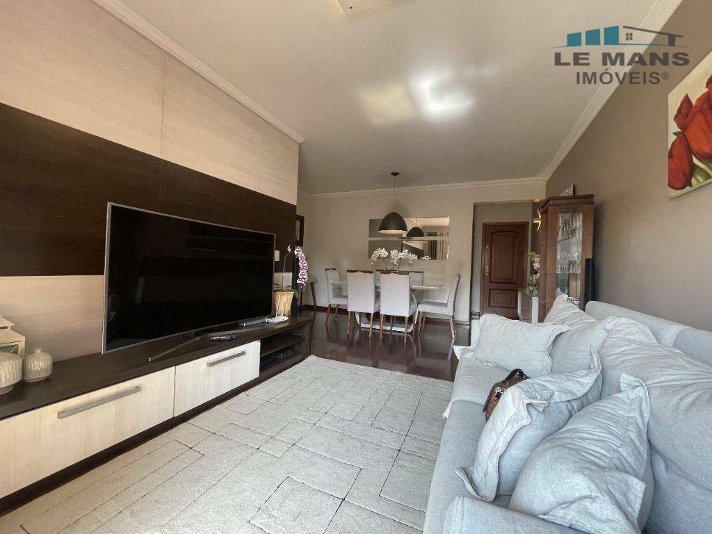 Apartamento à venda com 3 quartos, 123m² - Foto 4