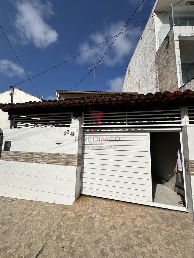 Casa à venda com 3 quartos, 120m² - Foto 1