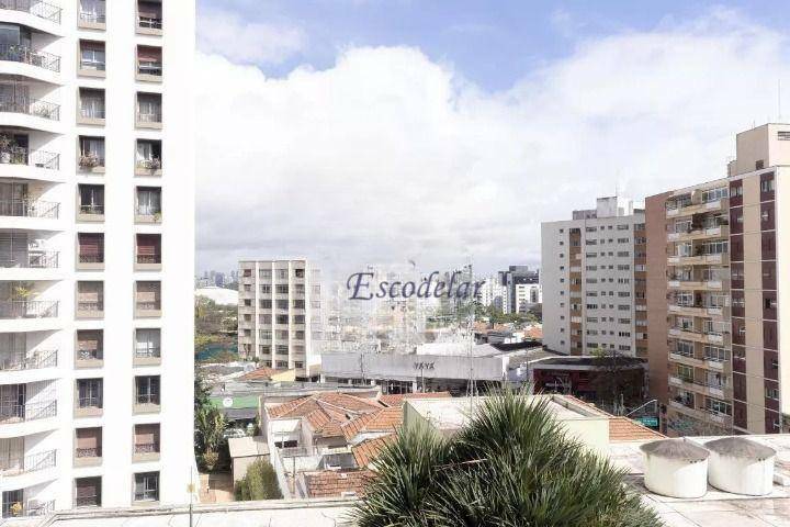 Apartamento à venda com 4 quartos, 240m² - Foto 4