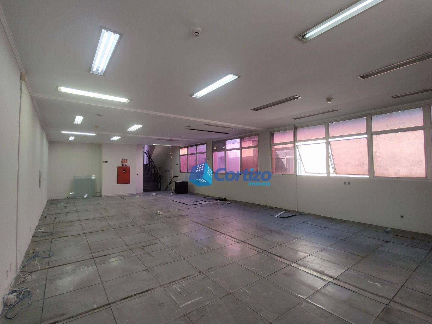 Prédio Inteiro para alugar, 826m² - Foto 10