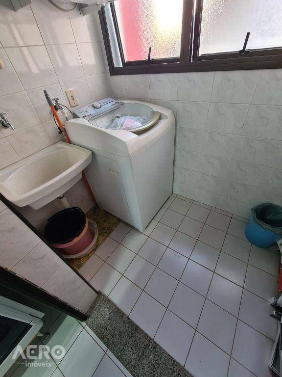 Apartamento à venda e aluguel com 2 quartos, 70m² - Foto 12