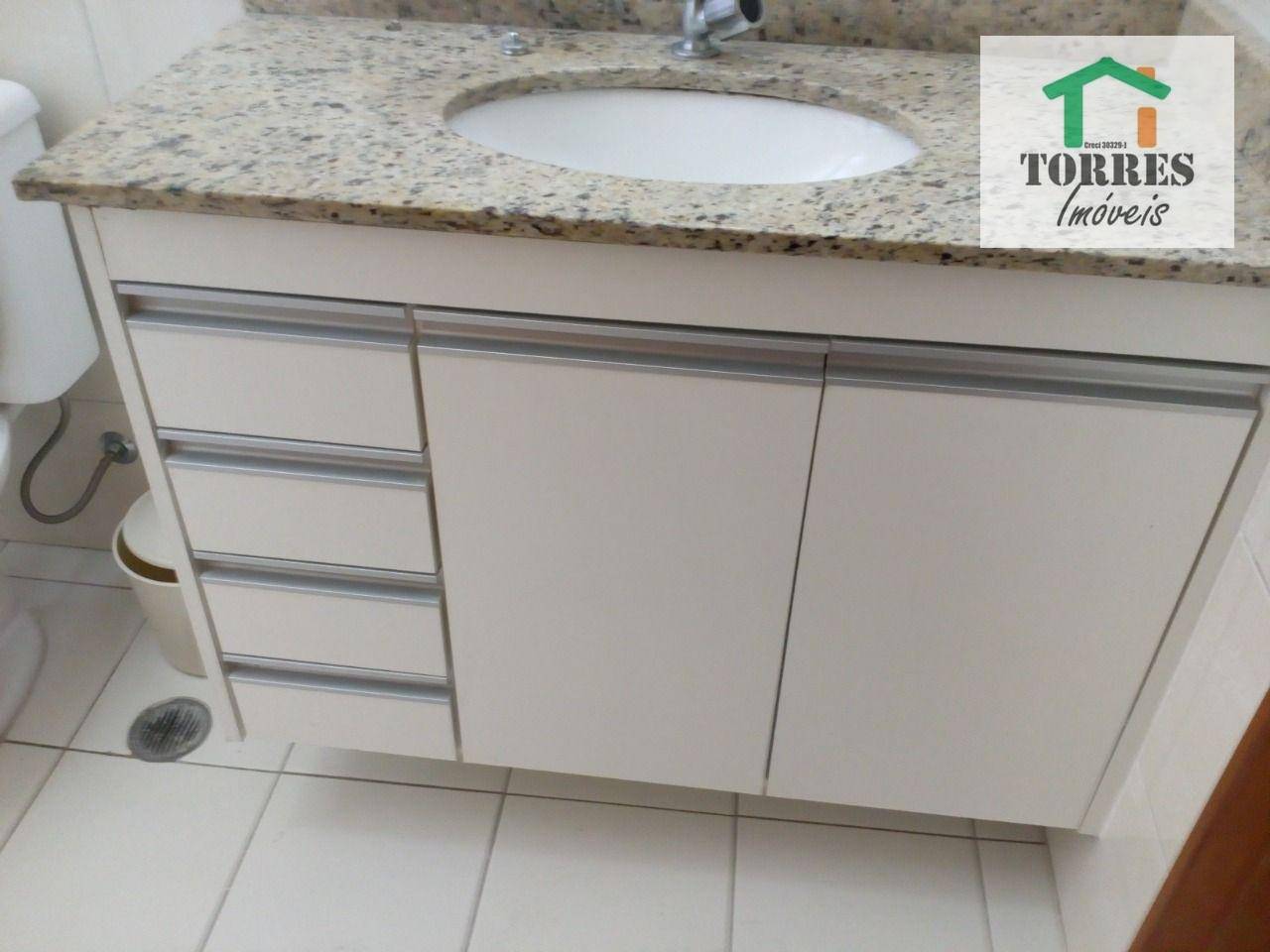 Apartamento à venda com 2 quartos, 65m² - Foto 20