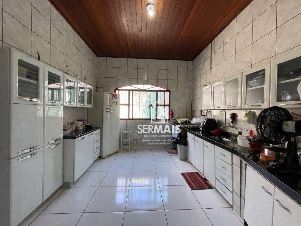 Casa à venda com 4 quartos, 232m² - Foto 19