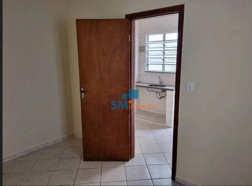 Casa para alugar com 3 quartos, 350m² - Foto 9