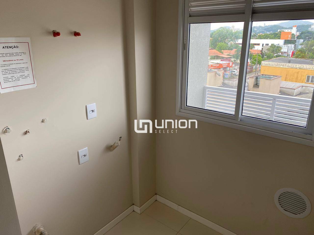 Apartamento à venda com 2 quartos, 80m² - Foto 4