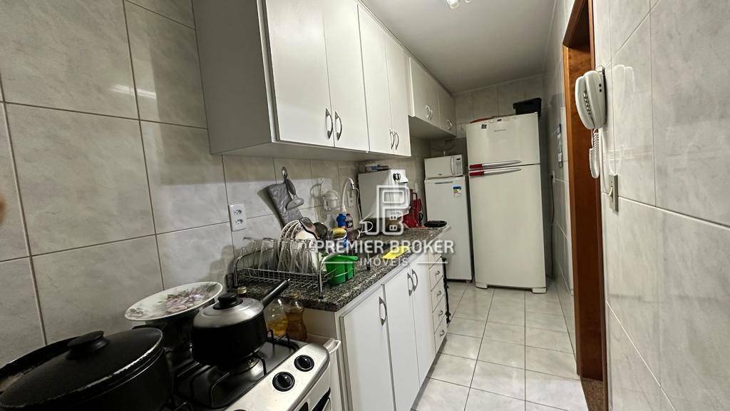 Apartamento à venda com 2 quartos, 68m² - Foto 9