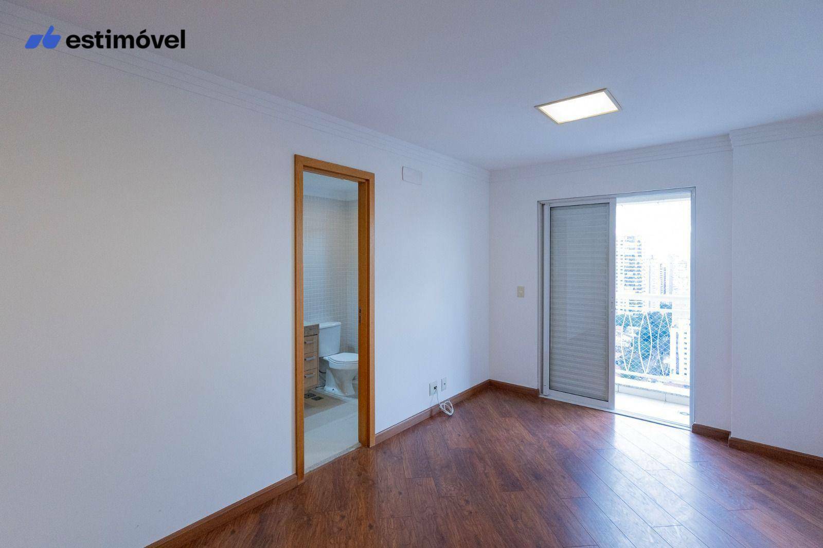 Apartamento para alugar com 3 quartos, 135m² - Foto 25