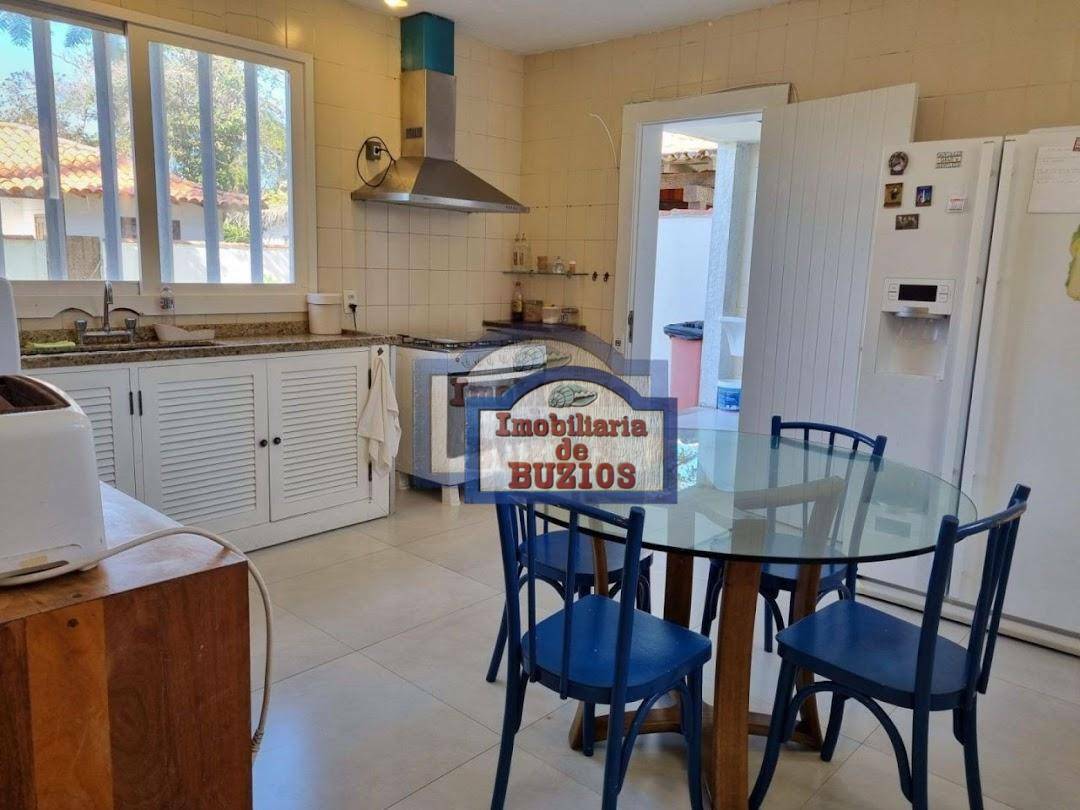 Casa à venda com 5 quartos, 250m² - Foto 46