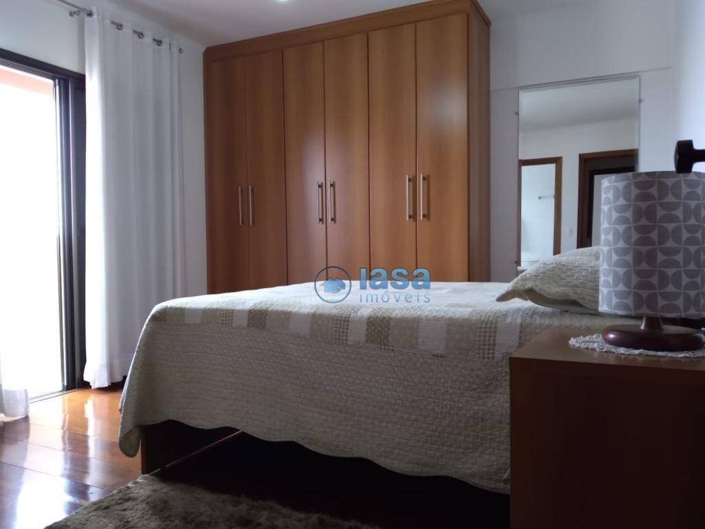 Apartamento à venda com 3 quartos, 135m² - Foto 14